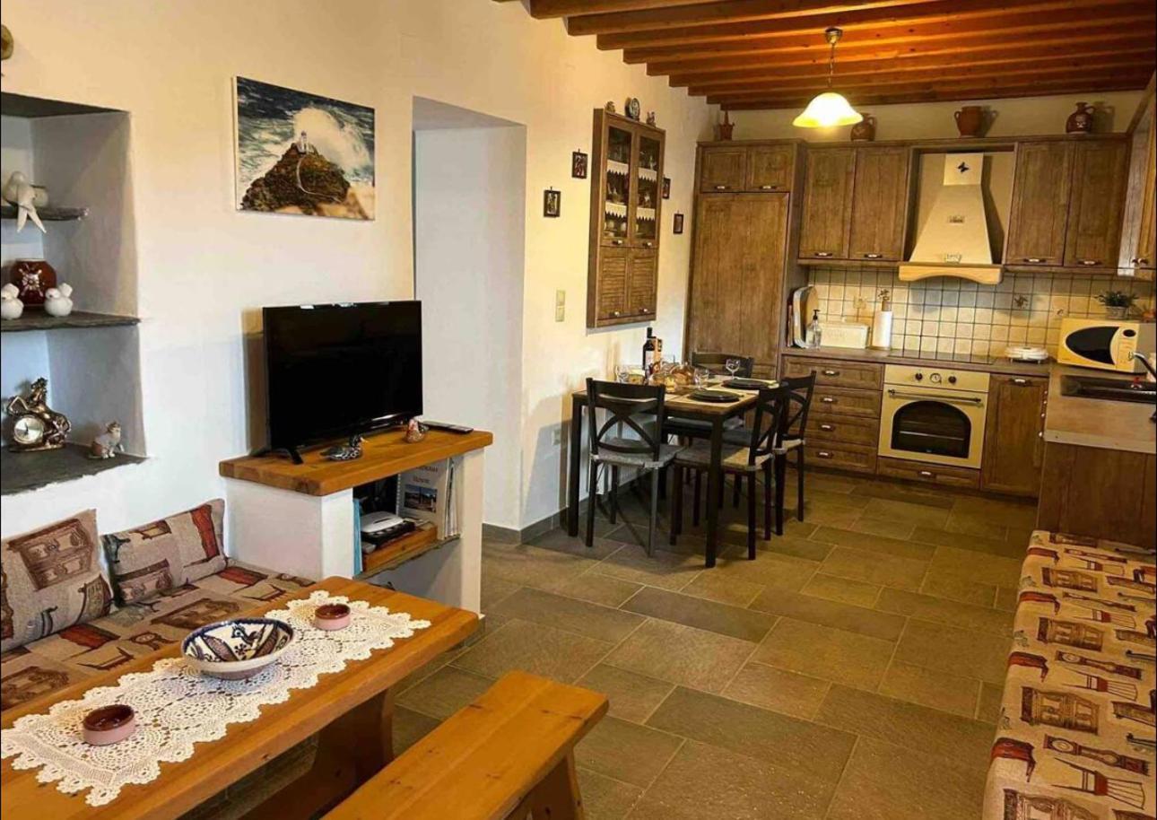 Appartement Diavrouxas House In Sifnos à Cherronisos  Extérieur photo